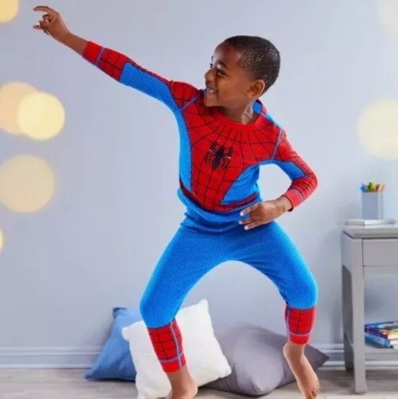 Disney Store Amazing Spider-Man Deluxe PJ Pal Pajamas Set Boys Nwt Sizes 2t & 7 - Picture 1 of 2